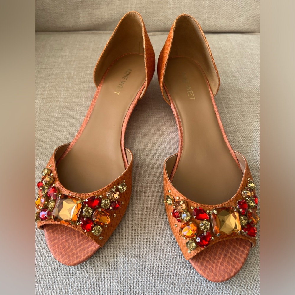 Nine West, orange, beaded peep toe shoes, size 8